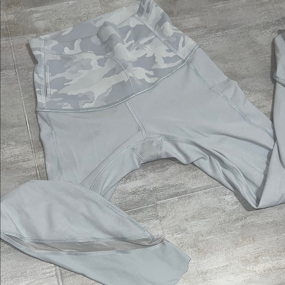 Lululemon Wunder Under High Rise Crop 23” Updated Scalloped Full On Luxtreme 4 - Picture 6 of 13